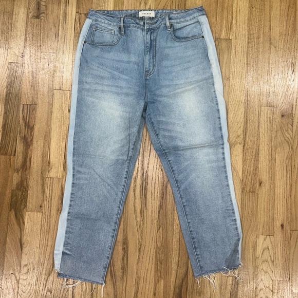 PacSun Mom Jeans Size 32 - Picture 1 of 6